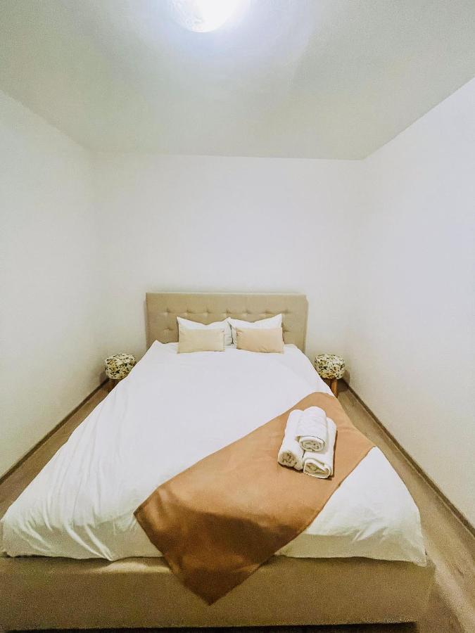 Lovely Apartment In A Quiet Area - Spitalul Judetean L5 티미쇼아라 외부 사진